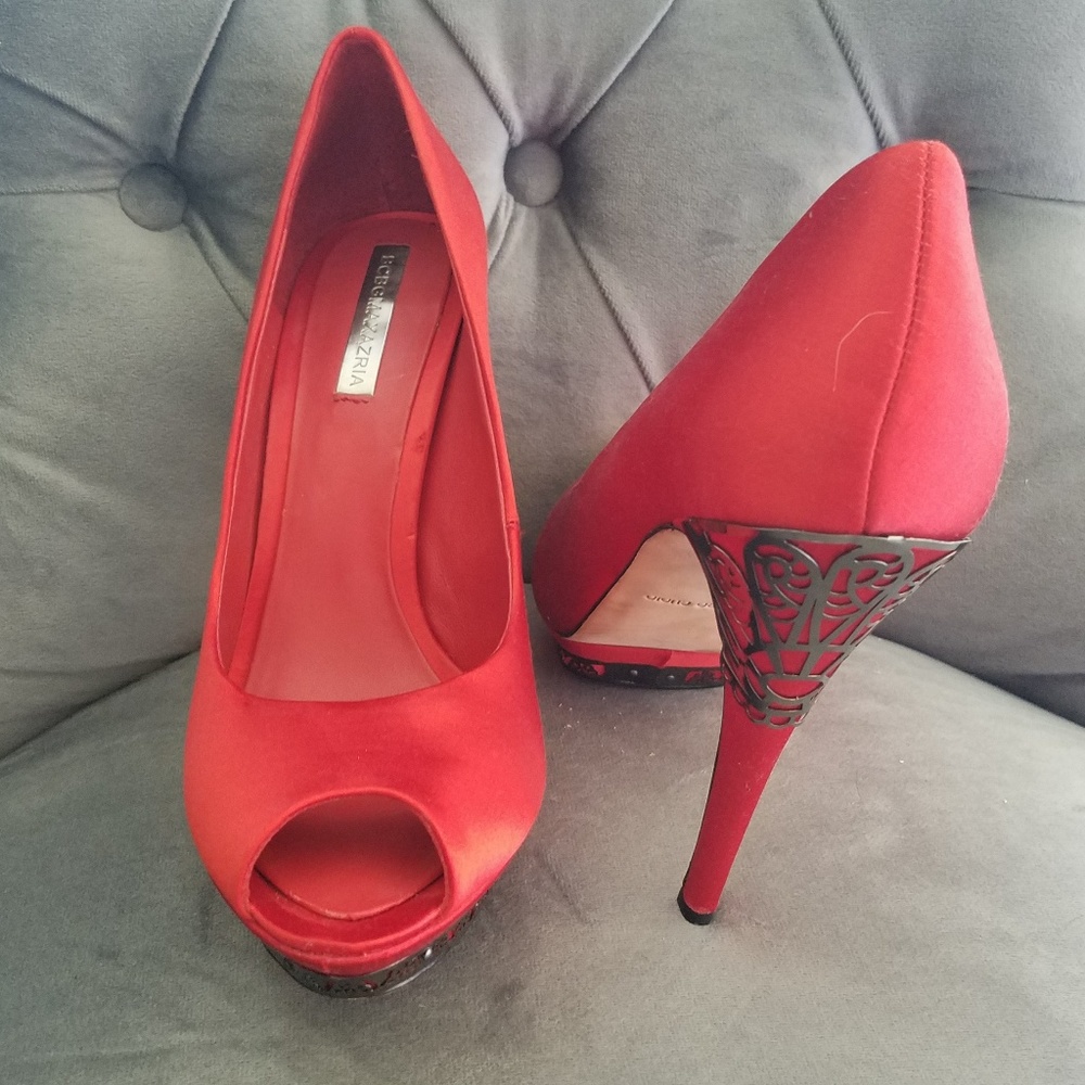 Like new BCBG red satin heels
